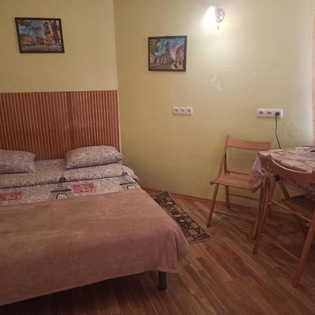 Appartement Смарт-Економ,10 Хв До Ж/Д Вокзалу à Lviv Extérieur photo