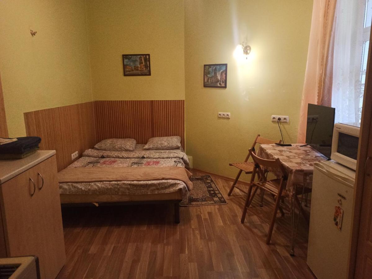 Appartement Смарт-Економ,10 Хв До Ж/Д Вокзалу à Lviv Extérieur photo
