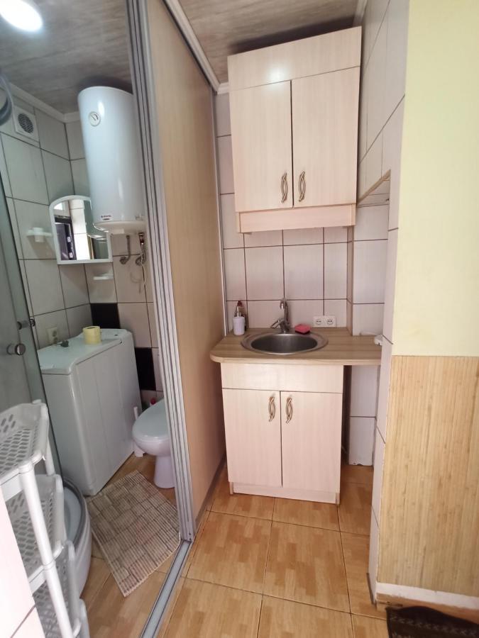 Appartement Смарт-Економ,10 Хв До Ж/Д Вокзалу à Lviv Extérieur photo